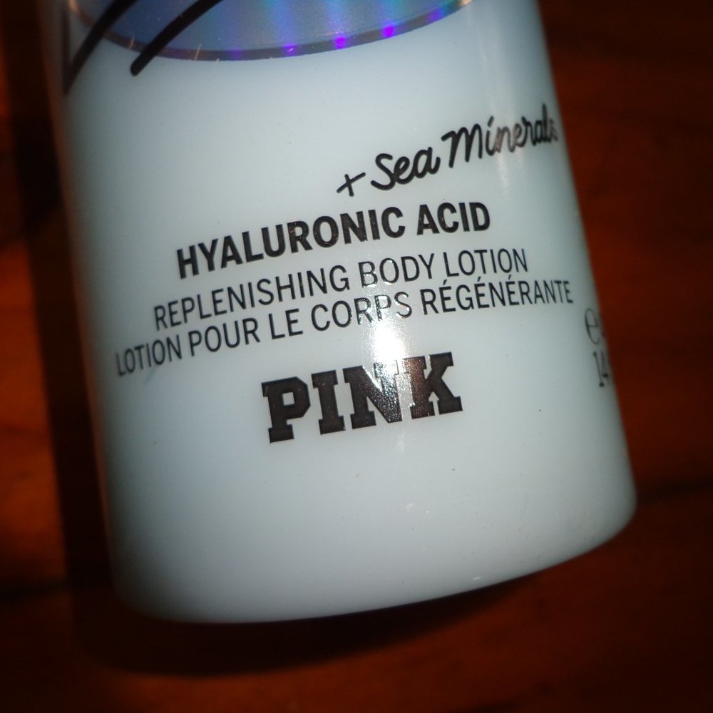 New PINK Water Lotion Replenishing Body Lotion with Hyaluronic Acid 14 fl. oz. - Picture 6 of 11